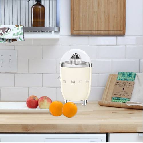 Citruspers Cr&egrave;me - Zilverschoon smeg citruspers creme sfeer 1 - CJF11CREU
